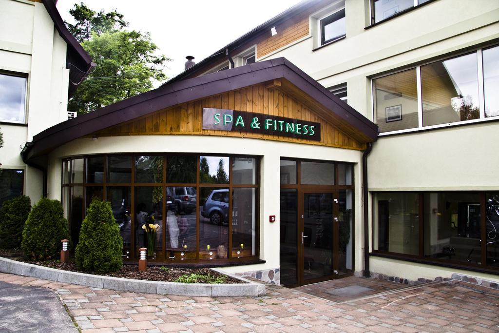 Hotel Niedzwiadek Wdzydze Kiszewskie Exterior foto